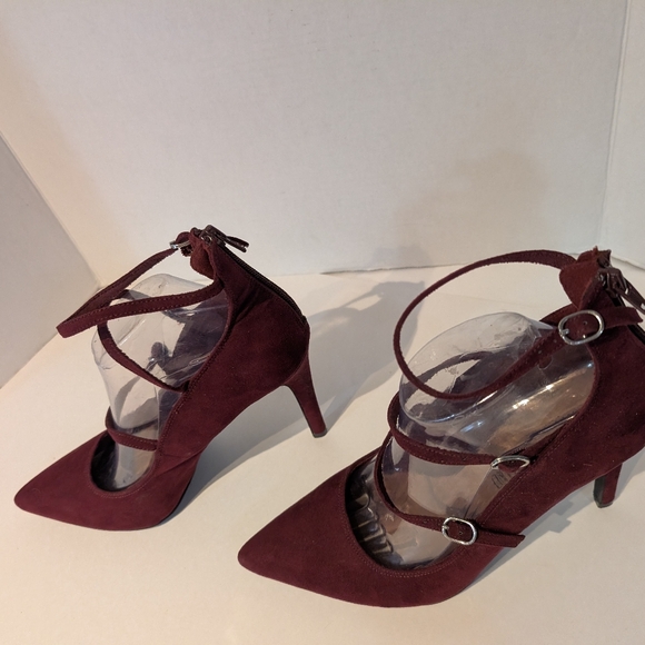 Burgundy Faux Suede 3 Strap Stilleto Heels Sz.10W Christian Siriano‎ - Picture 6 of 15
